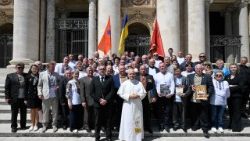 Зустріч з Папою Левом XIV наприкінці загальної аудієнції у середу, 29 квітня 2026 року