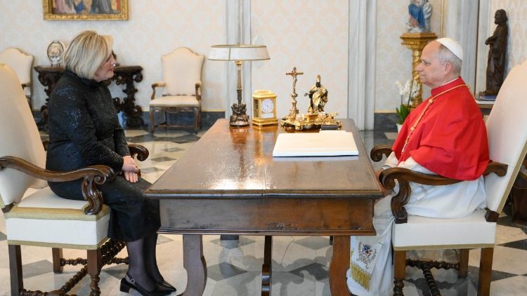 Pope Leo XIV during the audience with the President of Iceland