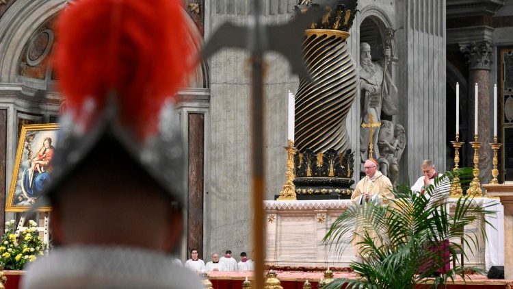 La celebrazione della Messa in Basilica Vaticana