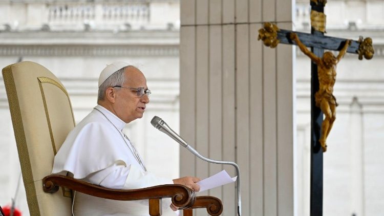 El Papa en su catequesis que la misi&oacute;n esencial de la Iglesia es el anuncio del Reino de Dios
