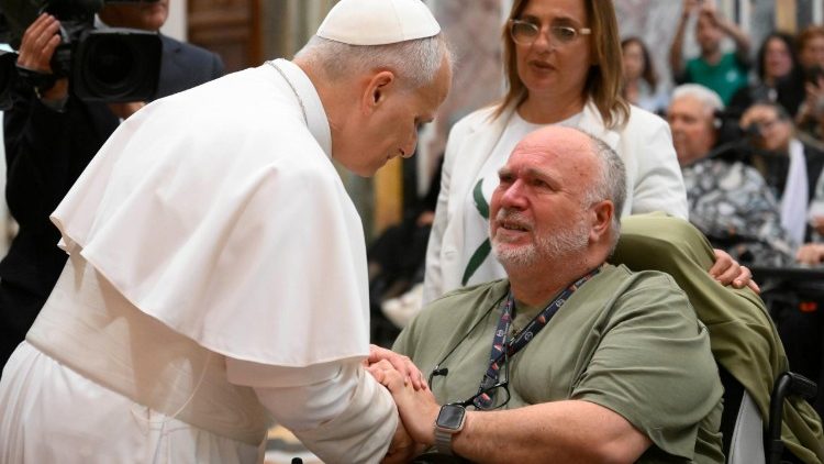 Pope Leo receives Italian ALS Association