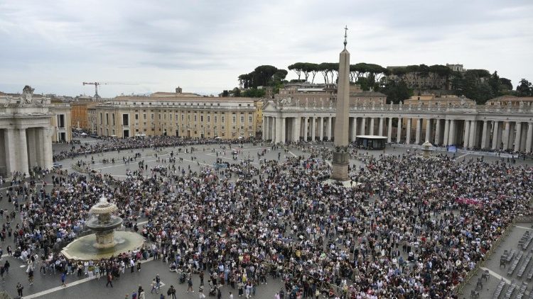 Una vista di Piazza San Pietro