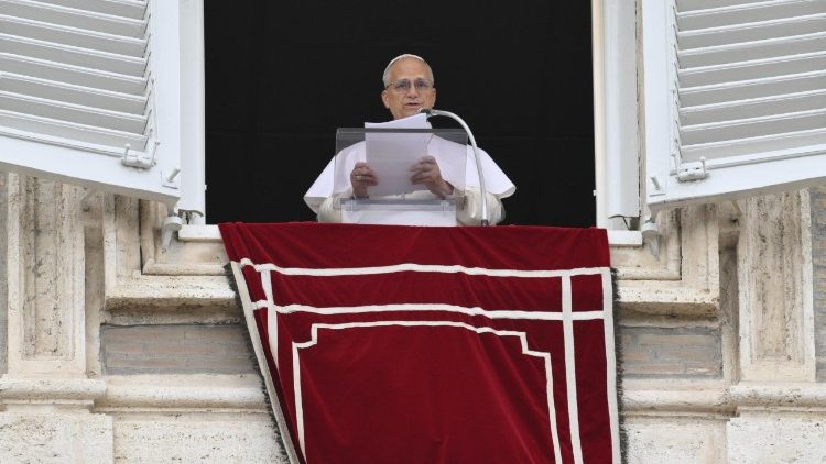 2026.05.10 Papież poczas Regina Caeli