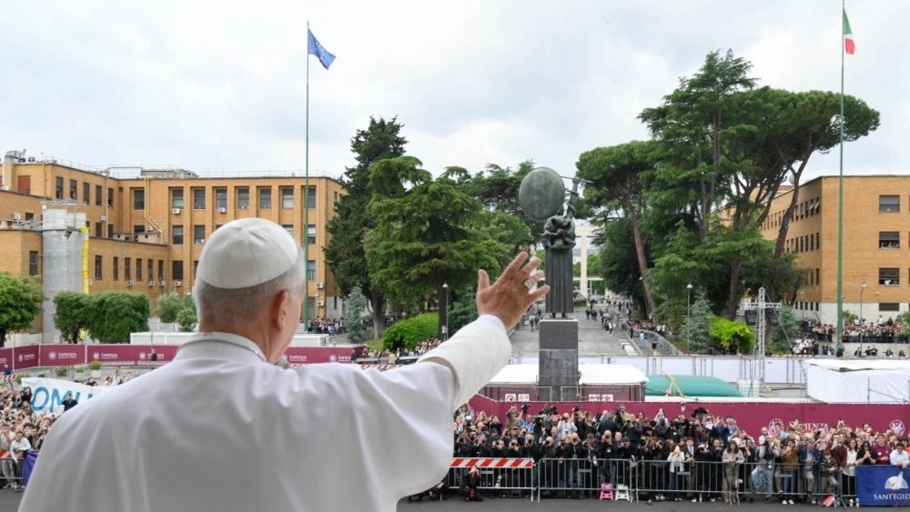 Il Papa nella Università Sapienza di Roma