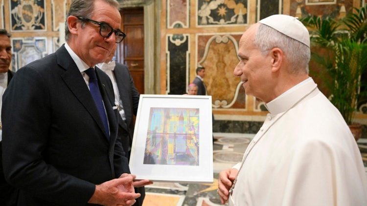 Papa akutana na Taasisi za  Benki Italia