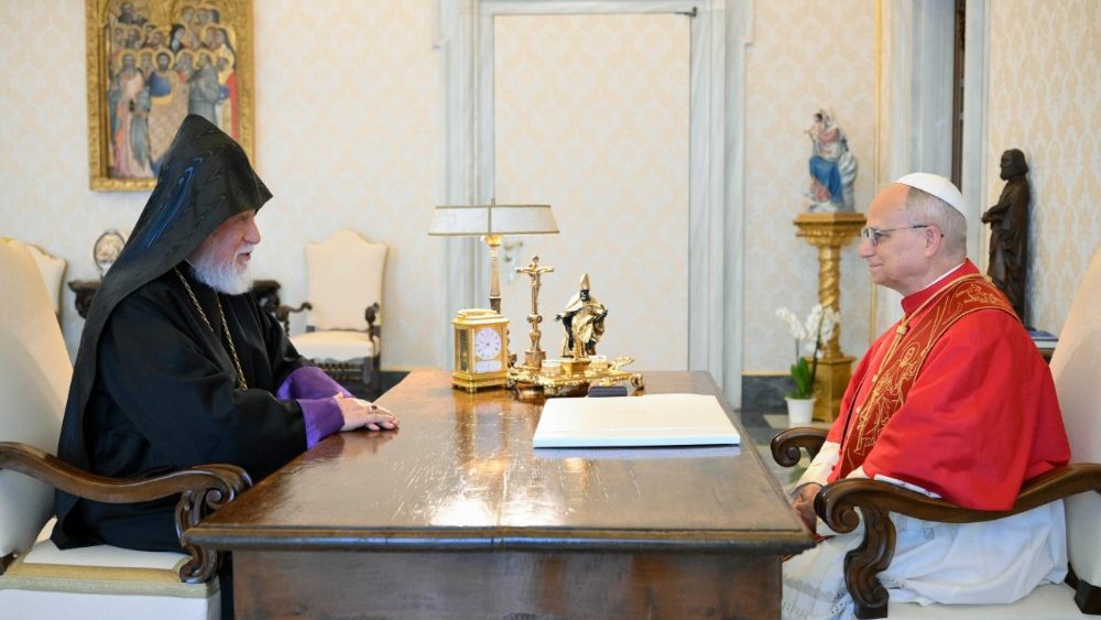 La Leon XIV, patriarhul Aram I, catolicos al Bisericii apostolice armene