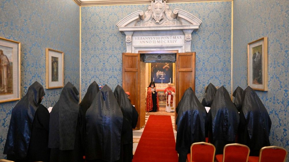 La Leon XIV, patriarhul Aram I, catolicos al Bisericii apostolice armene