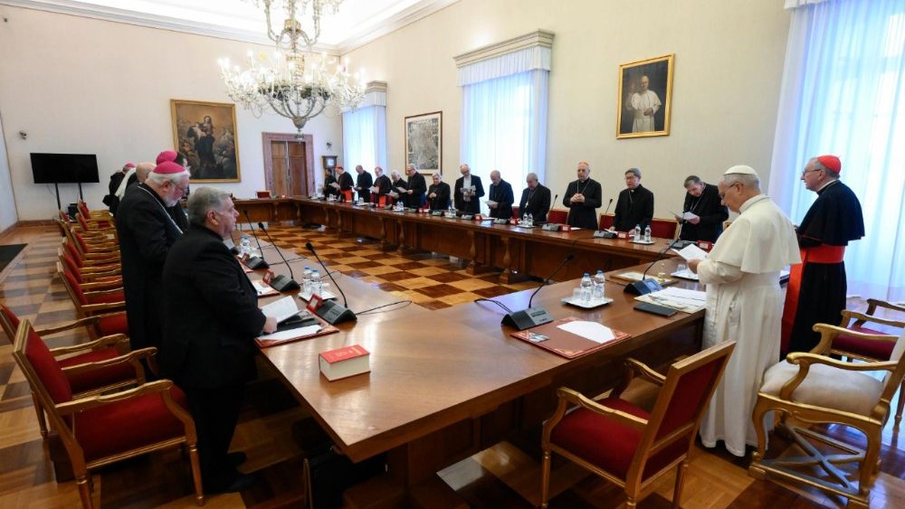 Leon al XIV-lea și participanții la reuniunea prefecților de departamente ale Curiei romane.