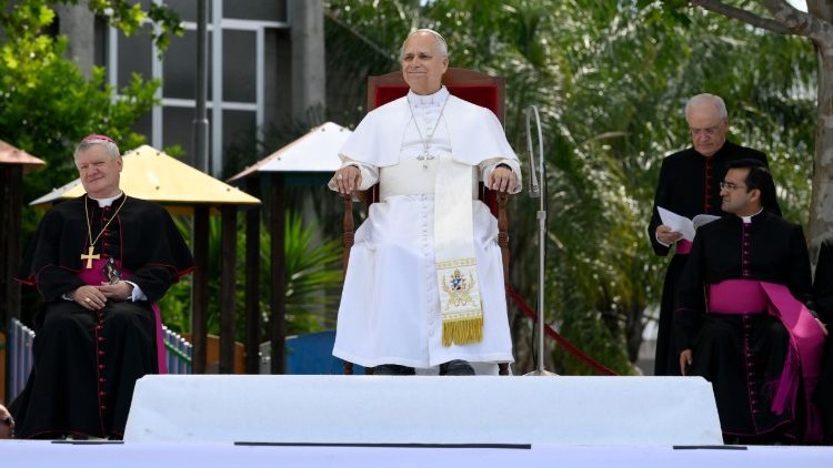 Đức Th&aacute;nh Cha thăm Acerra 