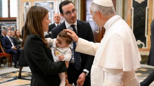 D&eacute;mographie et famille en Europe: L&eacute;on XIV appelle &agrave; un &laquo;nouveau souffle&raquo;