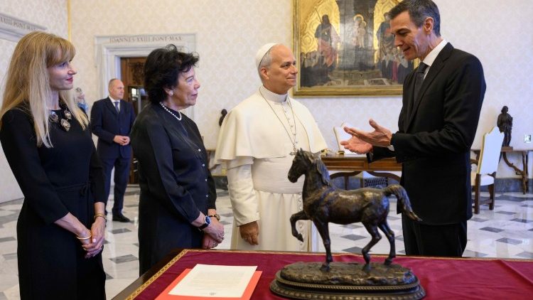 Papa akutana na Waziri Mkuu wa Hispania