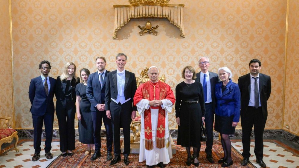 La Leon XIV, Paul Bekkers, ambasadorul Țărilor de Jos pe lângă Sfântul Scaun, cu ocazia prezentării scrisorilor de acreditare