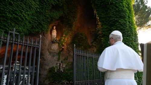Polacy po r&oacute;żańcu z Leonem XIV: „Serce się raduje”