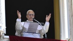 Papst Leo XIV. am Fenster des Apostolischen Palastes