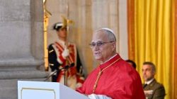 Papa Leo XIV kuanzia tarehe 6 hadi 12 Juni 2026 anafanya Hija ya 4 ya Kitume nchini Hispania kwa kunogeshwa na kauli mbiu: "Alzad la mirada" Yaani "Inua macho yako.” Yn 4:35. Hotuba kwa viongozi na wanadiplomasia