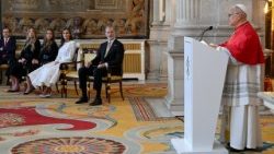 Il Papa nel Salón de Columnas, palazzo Reale di Madrid