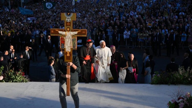 L'arrivo del Papa in Plaza de Lima