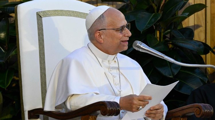 Papst Leo XIV. bei der Gebetsvigil mit den Jugendlichen auf der „Plaza de Lima“ in Madrid am Samstagabend, 6.6.2026