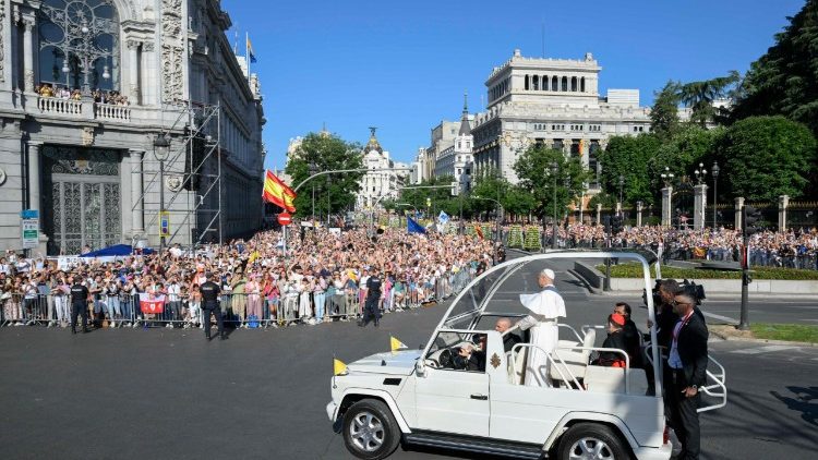 More than one million people filled the area around Plaza de Cibeles in Madrid
