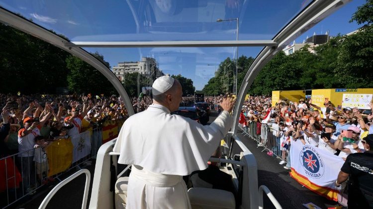 W wydarzeniach z Papieżem w Hiszpanii uczestniczą tłumy