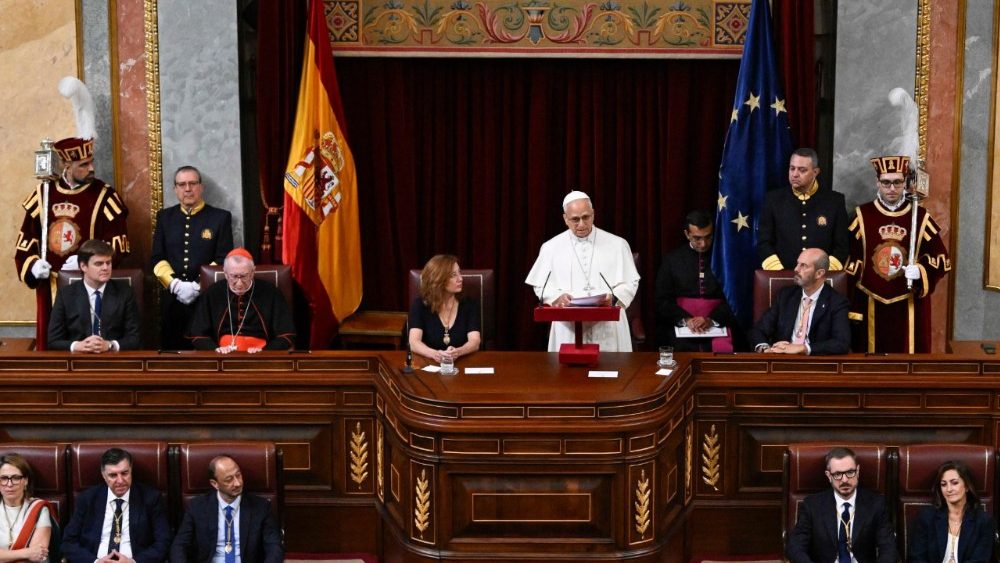 Der Papst im spanischen Parlament