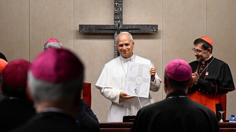 Podczas spotkania z biskupami w siedzibie Episkopatu Hiszpanii Ojciec Święty zachęcił do porzucenia tego, co obciąża misję
