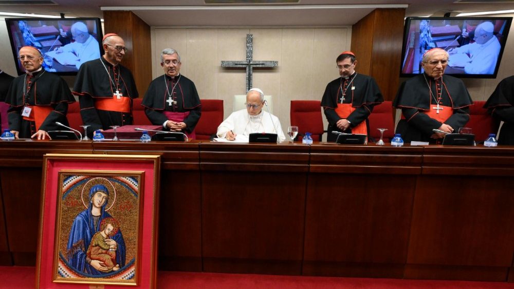  Papst Leo XIV. an diesem Montag bei einer Begegnung mit den Bischöfen Spaniens in Madrid