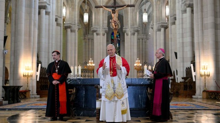 In der Almudena-Kathedrale in Madrid