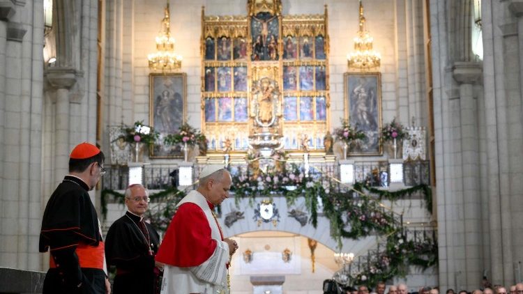 In der Almudena-Kathedrale von Madrid