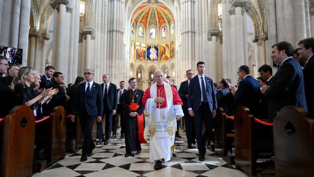 Modlitba a pocta Panně Marii Almudenské v katedrále, 8. 6. 2026