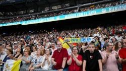 Encontro com a Comunidade diocesana de Madri no Estádio Santiago Bernabeu