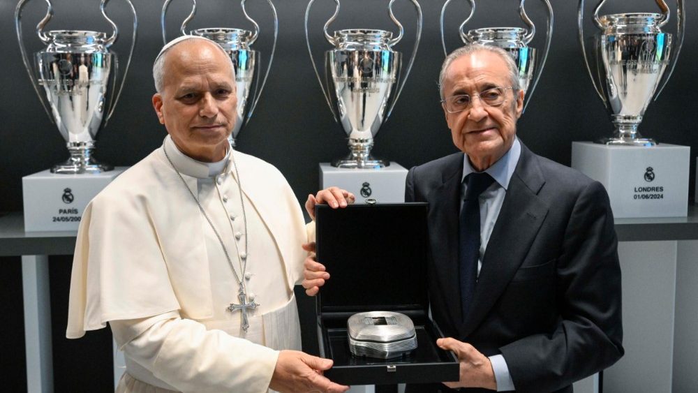 Setkání s věřícími madridské diecéze na stadionu Santiago Bernabéu, 8. 6. 2026