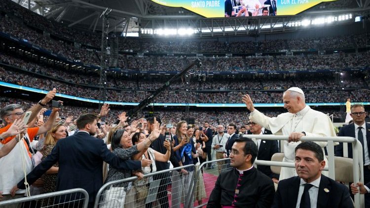 Na spotkanie z Leonem XIV na stadion w Madrycie przybyło 80 tys. os&oacute;b