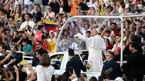Czwarty dzień Leona XIV w Hiszpanii: Z Madrytu do Barcelony