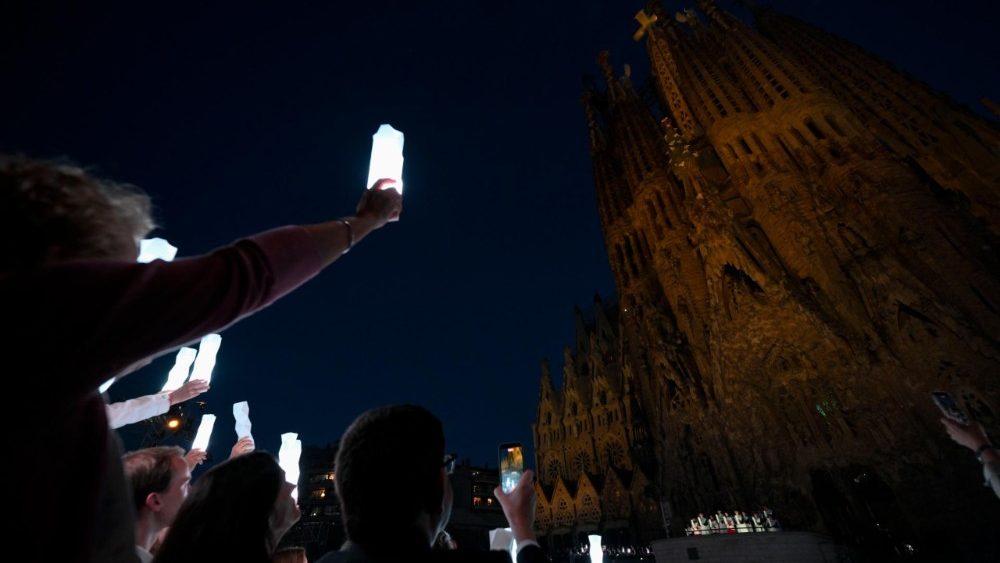 Posvěcení věže Ježíše Krista v bazilice Sagrada Familia v Barceloně, 10. 6. 2026