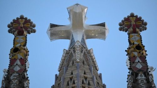 Leon XIV pobłogosławił wieżę Sagrady Familii
