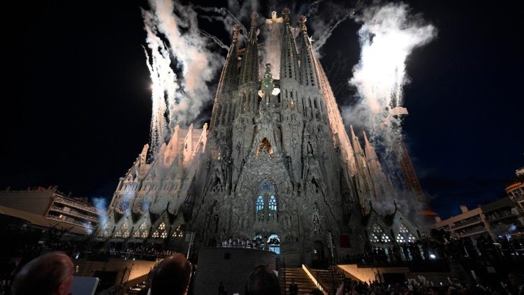 Perayaan di Basilika Sagrada Fam&iacute;lia 
