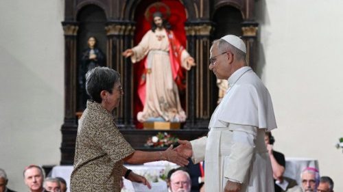 Nella "cattedrale dei poveri" di Barcellona, le voci di chi &egrave; al fianco dei bisognosi