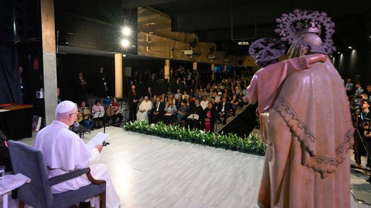 Leone XIV nel centro penitenziario “Brians 1” di Barcellona