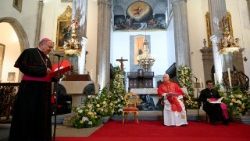 Đức cha José Mazuelos Pérez, Giám mục Islas Canarias, Tây Ban Nha đại diện chào mừng Đức Thánh Cha Lêô XIV, ngày 11.06.2026.