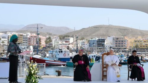 Dolor y esperanza en Arguinegu&iacute;n: testimonios en el puerto de Gran Canaria