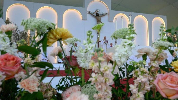 C&eacute;l&eacute;bration eucharistique au stade de Grande Canarie 