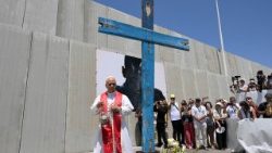 Papież wołał o pomoc migrantom podczas czerwcowej podróży apostolskiej na Wyspach Kanaryjskich