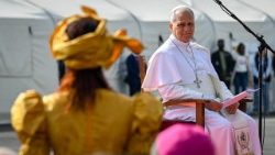 2026.06.12 Viaggio Apostolico in Spagna - Incontro con i migranti del Centro Las RaÃ­ces