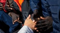 Rencontre du Pape avec les migrants du Centre Las Raíces, lors de son voyage apostolique effectué en Espagne. 