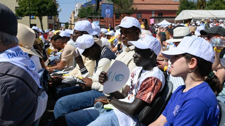 Encontro do Papa com os migrantes na Pra&ccedil;a do Cristo em San Crist&oacute;bal de La Laguna, Tenerife