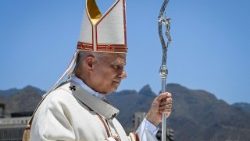 Lev XIV. při mši v přístavu Santa Cruz de Tenerife, 12. června 2026