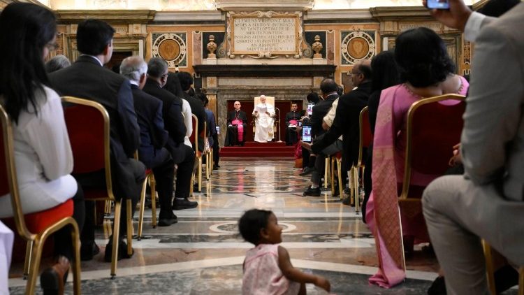The delegation included clergy, religious and faithful of the Syro-Malankara Catholic Church on the occasion of the first convention of Syro-Malankara faithful residing in Europe
