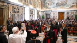 Popiežiaus Leono XIV susitikimas su Europos Sirų malankarų Bažnyčios diasporos suvažiavimo dalyviais  