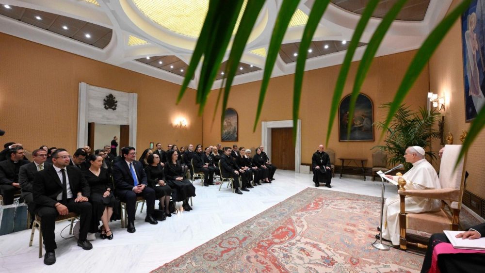 2026.06.17 Membri del "Centro de Investigacion y Formacion de Proteccion al Menor Latinoamerica"
